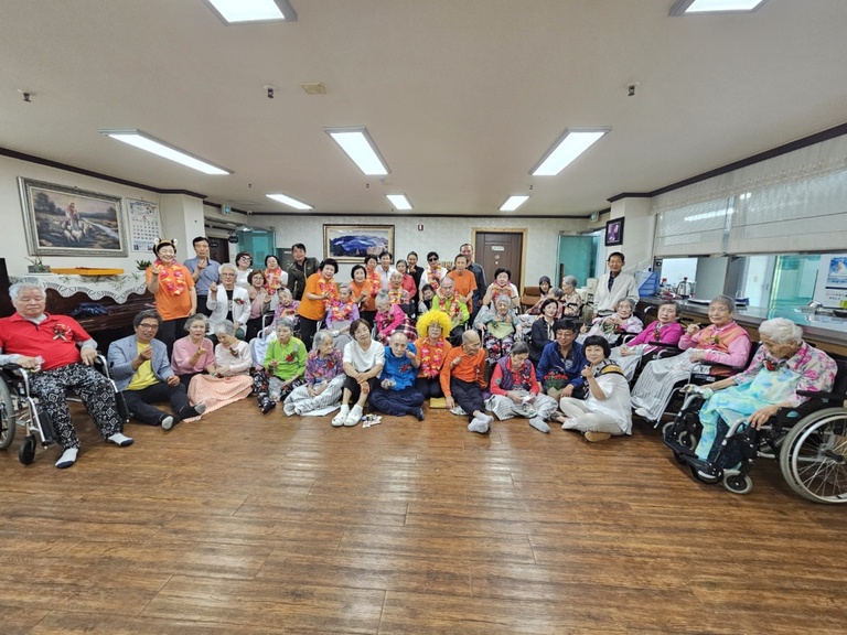 2024년 지역사회 초청 어버이의날 행사