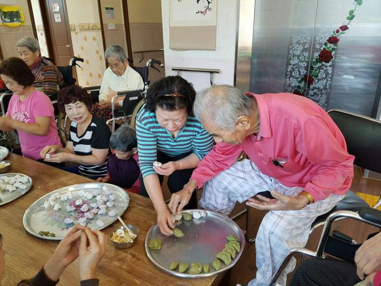 10월 4일 송편만들기